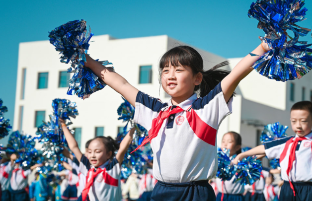 减轻课业负担促进学生全面发展研讨会采用人机协同议课形式 减轻课业负担促进学生全面发展研讨会采用人机协同议课形式