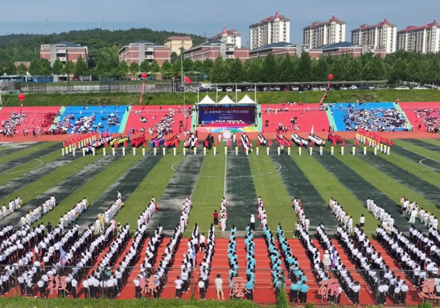 大课间每天一节体育课实施体育准则推进学生体育锻炼融入日常